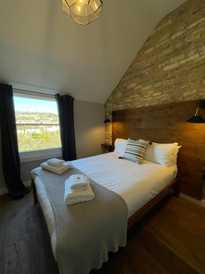 The Queen Matilda Country Rooms Avening Exterior photo