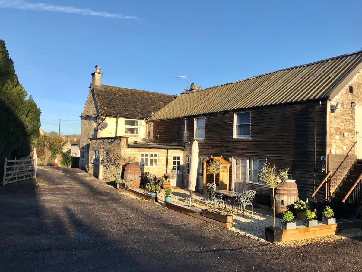 The Queen Matilda Country Rooms Avening Exterior photo